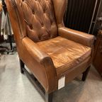 Stoere Industriële Chesterfield Oorfauteuils In Generfd Leder Ralph Lauren Vintage Cognac thumbnail 4