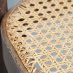 Tijdloos En Charmant Bistro Stoeltje In De Stijl Van Thonet Met Uniek Houten Frame thumbnail 11