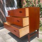 Vintage Ladenkast Op Teakhouten Onderstel thumbnail 11
