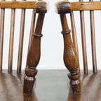 Leuke Set Van 2 Antieke Engelse Windsor Stickback Chairs Uit De 19e Eeuw Gemaakt Van Iepenhout thumbnail 11