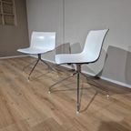 2X Arper Catifa Stoelen - Wit - Zwart - Kunststof -Draaibaar thumbnail 4