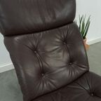 Bruin Leren Fauteuil Met Houten Onderstel Vintage Stoel thumbnail 7