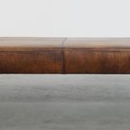 Geweldige, Uniek Grote En In Goede Staat Verkerende Hocker/ Salontafel Gemaakt Van Schapenleer thumbnail 5