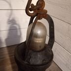 Oude Gietijzeren Industriele Mijnlamp / Potlamp. thumbnail 3