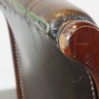 Sierlijke En Karaktervolle Groene Vintage Rundleren Engelse Chesterfield Fauteuil thumbnail 7