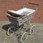 Retro Kinderwagen Ziet Er Zo Goed Als Nieuw Uit thumbnail 5