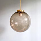 Grande Suspension En Laiton Et Verre Fumé Bullé, 1970 thumbnail 11