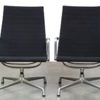 Set Van Twee Design Draaifauteuils Origineel Vitra Model Ea 116 In Zwarte Stof thumbnail 2