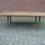 Industriële Salontafel Metaal Met Steigerhouten Blad thumbnail 4