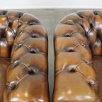 Set Van 2 In Goede Staat Verkerende En Luxe Klassieke Rundleren Engelse Chesterfield Fauteuils thumbnail 9