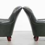 Zeer Charmante Set Van 2 Groene Rundleren Chesterfield Fauteuils In Engelse Stijl thumbnail 3