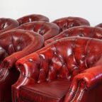 Unieke Set Van 12 Mooie Engelse Rundleren Chesterfield Fauteuils In Een Gevlamde Rode Kleur thumbnail 18
