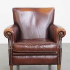 Vintage Karaktervolle Fauteuil Gemaakt Van Schapenleer Met Een Prachtige Warme Kleurstelling thumbnail 3