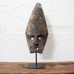 Indonesisch Masker Op Standaard | M thumbnail 3