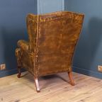 Cognackleurige Chesterfield Wingback Fauteuil (2x) thumbnail 5