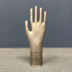 Vernikkelde Koperen Handschoenenmal thumbnail 2