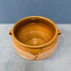 Grote Franse Aardewerk Pot Met Okergeel Glazuur thumbnail 16