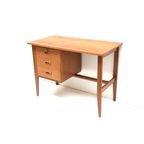 Vintage Bureau Met 3 Lades Gemaakt In De Jaren ’60 thumbnail 5