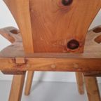 2 Brutalist Spaanse Lage Stoelen Grenen Vintage. thumbnail 5