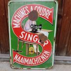 Goed Verweerd Singer Emaille Bord Van Emaillerie Belge Brux. thumbnail 2