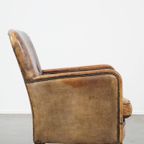 Unieke En Karaktervolle Oude Schapenleren Fauteuil/armchair Met Bijzondere Kleuren thumbnail 2