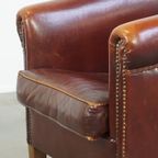 Comfortabele, Stoere, Cognac Kleurige Schapenleren Clubfauteuil Met Karakteristiek Zitkussen thumbnail 10