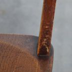 Elegante Set Van 2 Antieke Engelse Stoeltjes Met Mooi Houtwerk En Warme Kleuren thumbnail 12