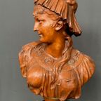 Terracotta Buste Van Een Meisje. thumbnail 5