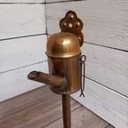 Geelkoperen Olielamp, Ook Wel Snotneus Genoemd. thumbnail 7