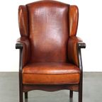 Klassieke Vintage Schapenleren Oorfauteuil Met Mooie Afwerking En Warme Kleuren thumbnail 3