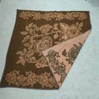Deken Oudroze En Bruin Met Bloemenmotief En Bloemenrand thumbnail 4