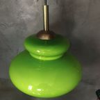 Vintage (diep)groene Space Age / Mid Century Hanglamp Met Kap Van Opaline Glas thumbnail 3