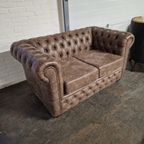 Brighton 2-zits Classic Chesterfield Bank – Bruin, Soft Leer thumbnail 4