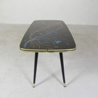 Vintage Salontafel Met Glazen Blad En Schuine Poten, Jaren 50 thumbnail 10