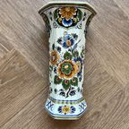 Vaas, Polychroom Met Bloem-Decoratie Van Delft. thumbnail 7