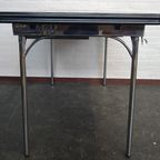 Uitschuifbare Tafelblad Met Besteklade Van Rood Formica thumbnail 8