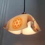 Antieke Opaline 'Zakdoek' Art Deco Lamp Met Tafelreel Van Molen En Decoratief Figuur Op Elke Zijde. thumbnail 13