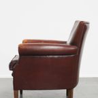 Karkatervolle Vintage Schapenleren Armchair/ Fauteuil Met Warme Kleuren En Een Mooi Patina thumbnail 6