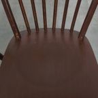 Set Van 4 Vintage Houten Spijlen Windsor Stoelen Uit De Jaren ’70 In Engelse Stijl thumbnail 11