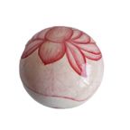 Een Ronde Bal Van Gips Ø 10 Cm Met Bloemmotief thumbnail 3