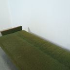 Slaapbank Met Groene Stof En Teakhout thumbnail 11