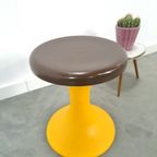 Space Age Kunststof Kruk Bruin Met Geel Nr. 3 thumbnail 2