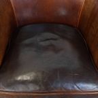 Set Van 2 Tijdloze En Stoere Cognac-kleurige Schapenleren Clubfauteuils Met Een Correcte Afwerkin thumbnail 14