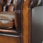 Luxe, Klassieke En Mooie Rundleren Engelse Chesterfield Fauteuil In Goede Staat thumbnail 10