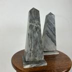 Set Van Twee Grote Obelisks thumbnail 9