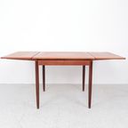 Klein Uitschuifbare Teak Eettafel, 1960S thumbnail 10