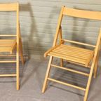 Set Van 2 Vintage Houten Klapstoelen thumbnail 10