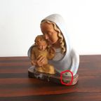 Beeld Maria Met Kind Op Marmer, Jaren '60 thumbnail 4