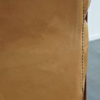 Mooie Rundleren Chesterfield Eetkamer/ Bijzetstoel In Engelse Stijl In Een Lichte Cognac Kleur thumbnail 11