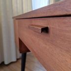Vintage Houten Bureau Op Zwarte Poten Met Lade En Kastje thumbnail 12